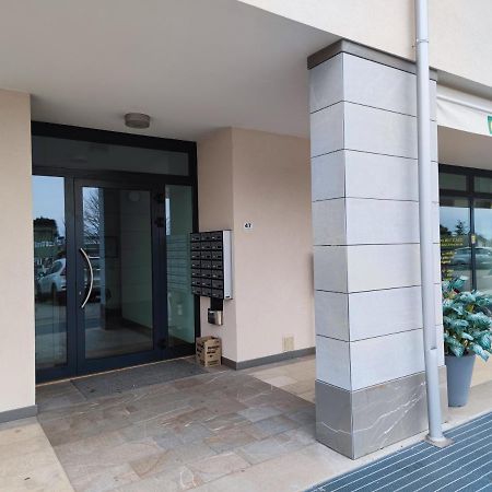Center Aviano Comfort Suite Free Parking Wifi المظهر الخارجي الصورة