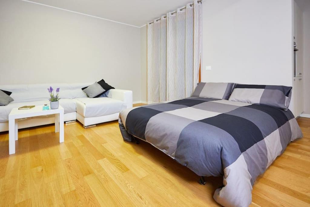 Center Aviano Comfort Suite Free Parking Wifi المظهر الخارجي الصورة