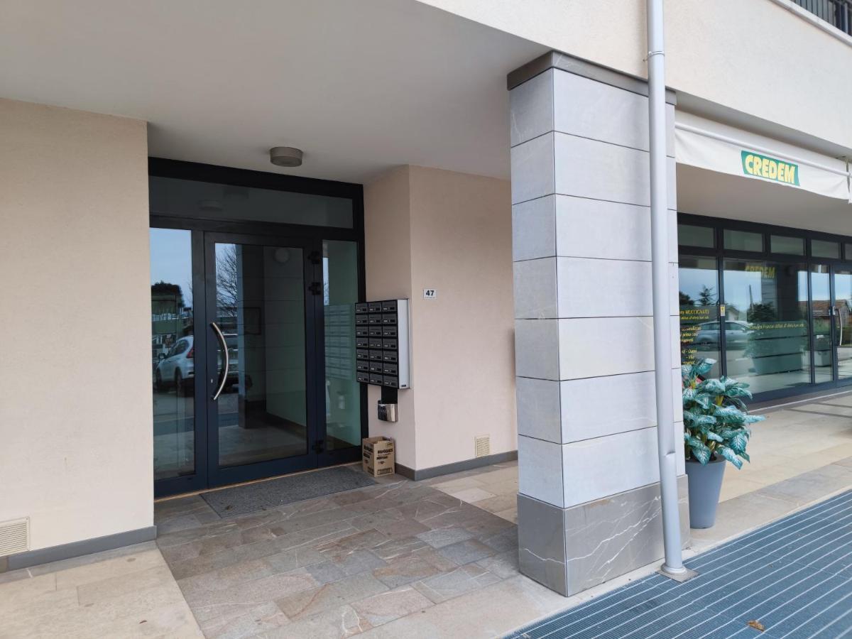 Center Aviano Comfort Suite Free Parking Wifi المظهر الخارجي الصورة
